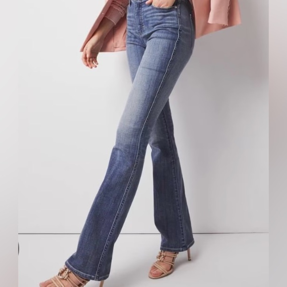 7 Day Sale! Offers Welcome! WHBM High-rise Skinny Flare. Size 6 NWT
